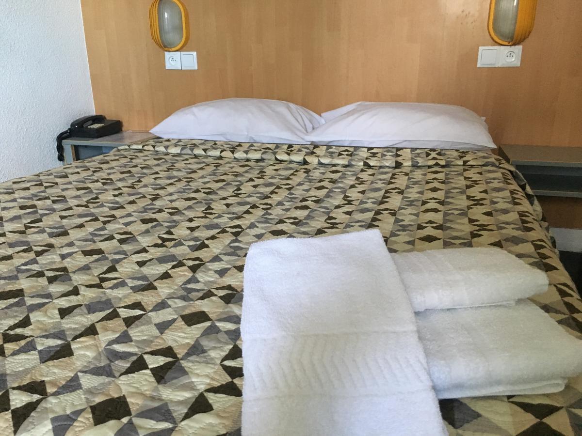 Saint-Gervais-la-Forêt Hotel Noctuel Blois Sud מראה חיצוני תמונה